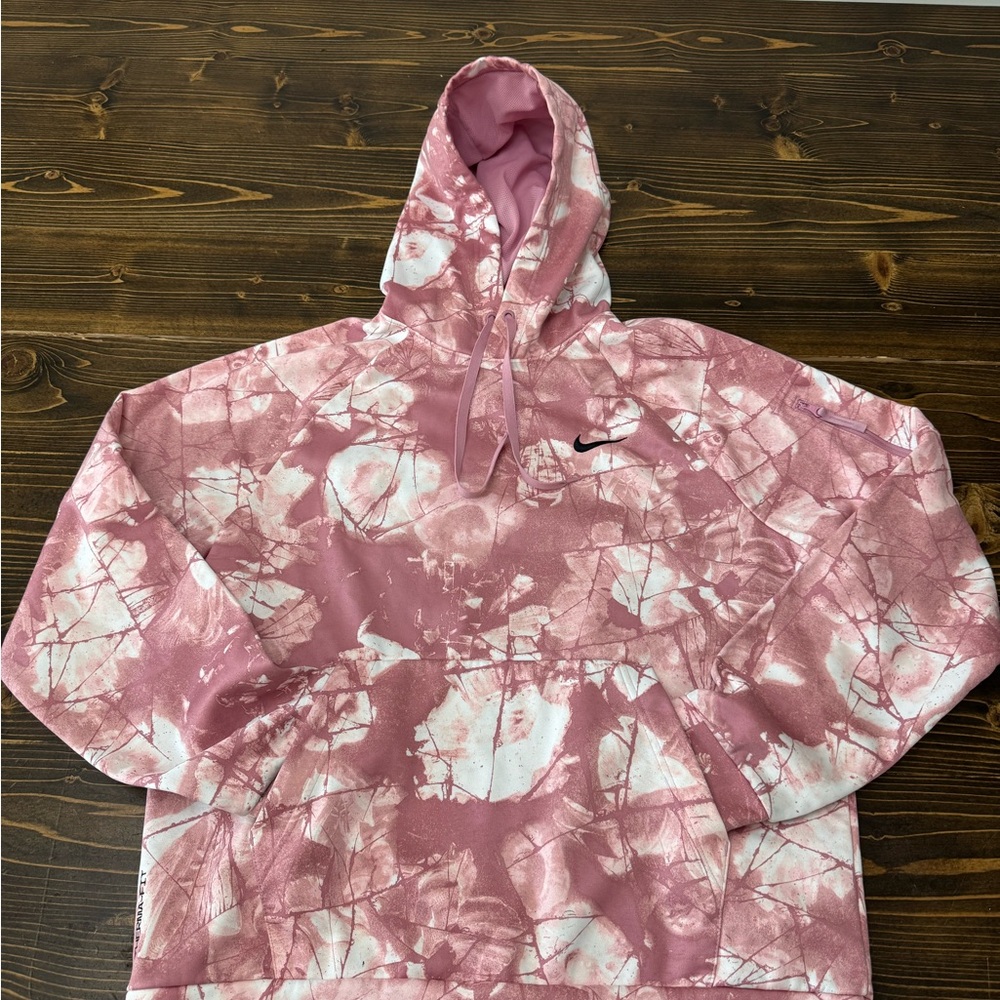 NWOT Nike Pink and White Therma-Fit Tie-Dye Hoodie